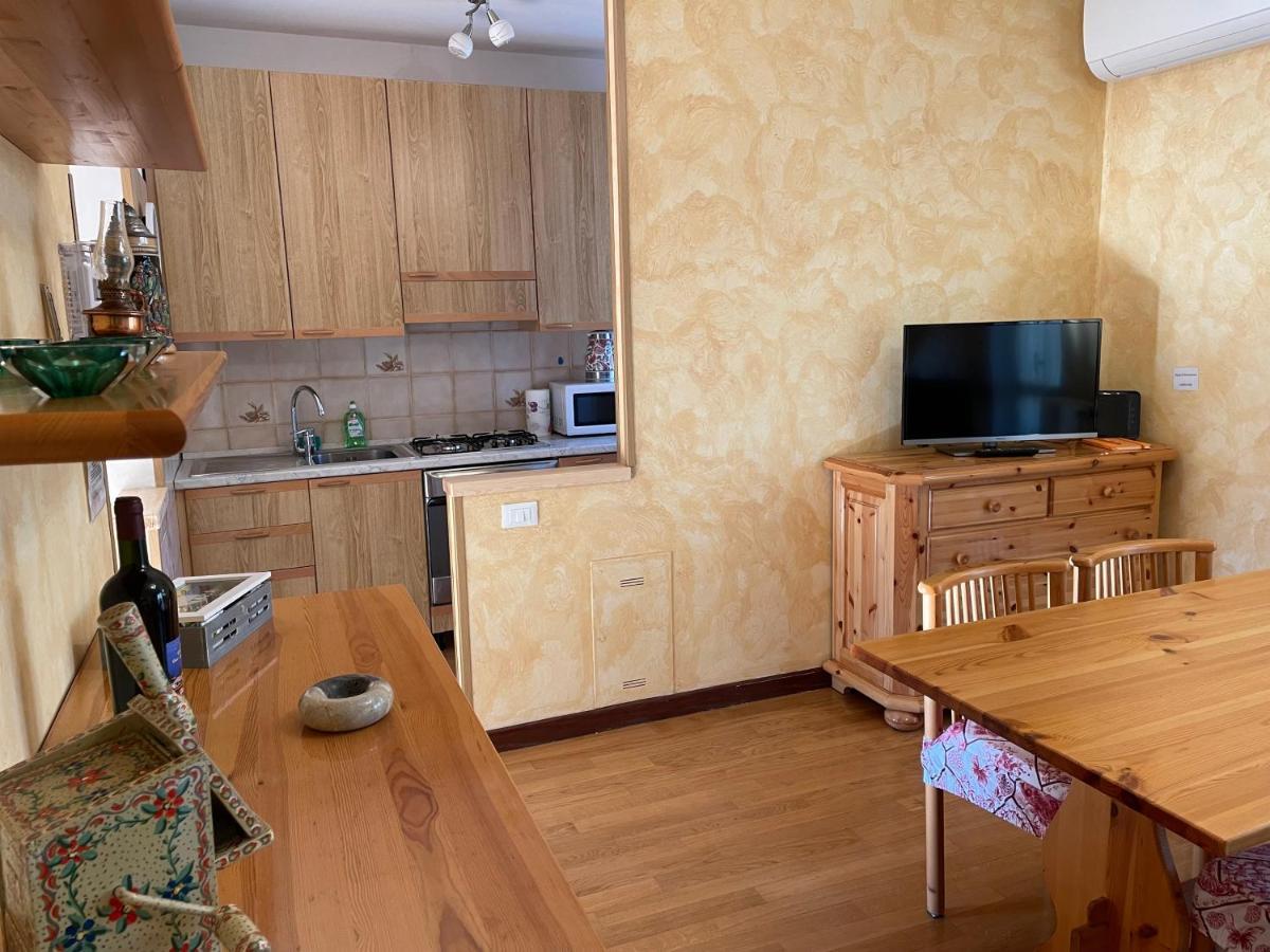 Hotel Diffuso Il Portichetto Vezio Perledo Kültér fotó