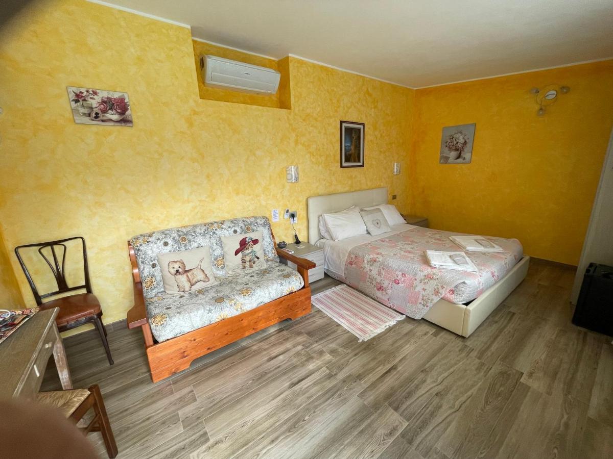 Hotel Diffuso Il Portichetto Vezio Perledo Kültér fotó