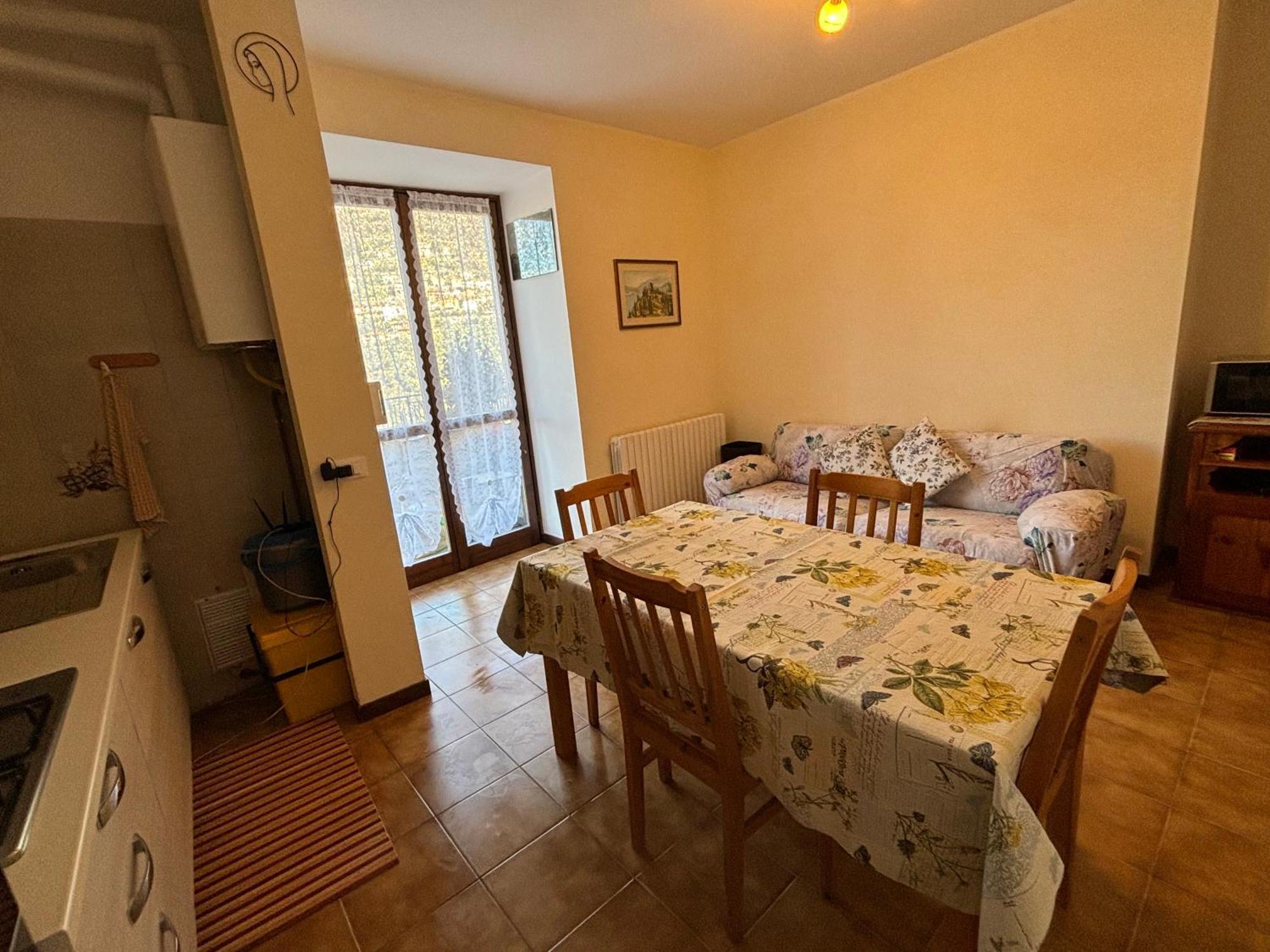 Hotel Diffuso Il Portichetto Vezio Perledo Kültér fotó