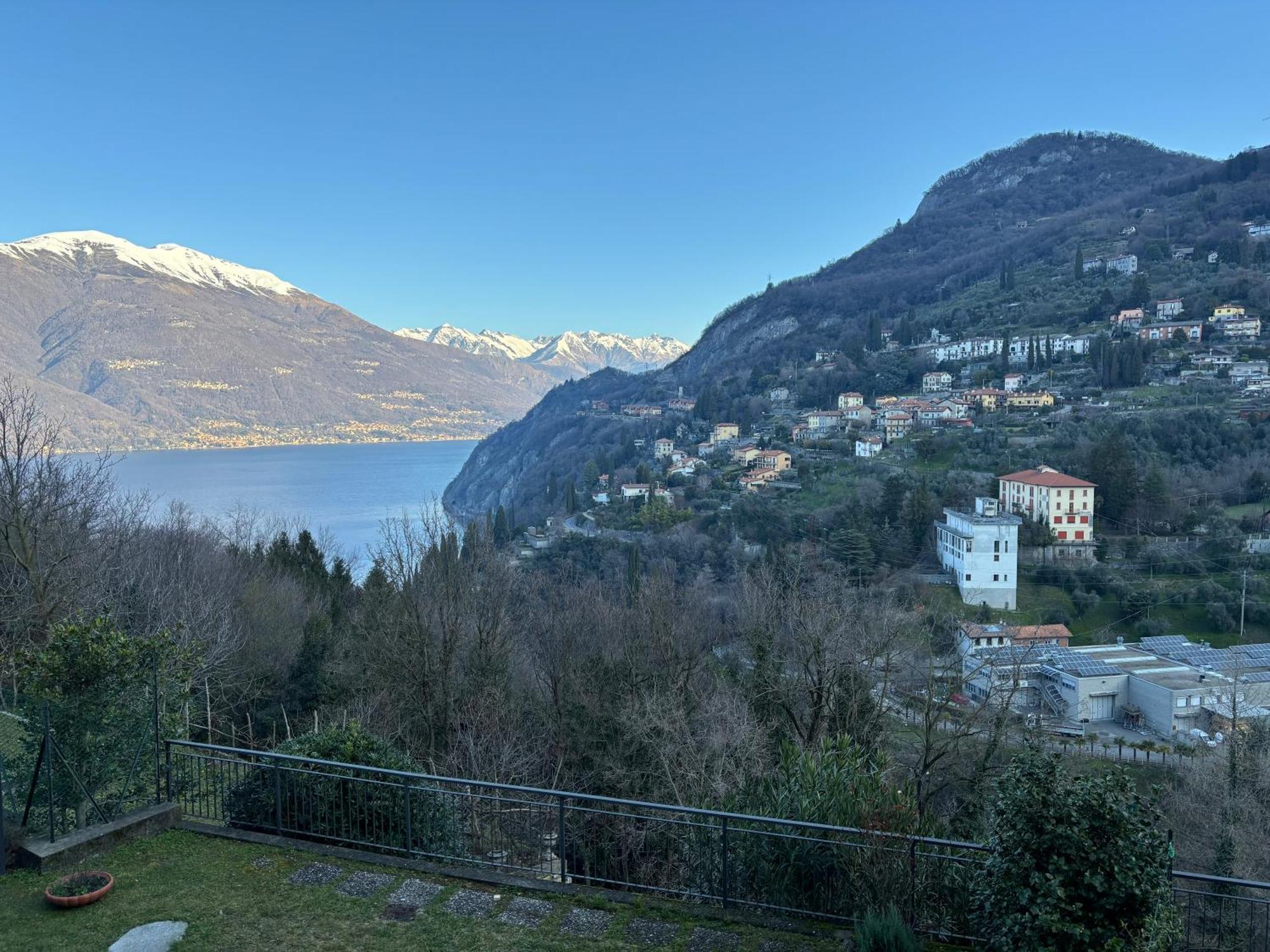 Hotel Diffuso Il Portichetto Vezio Perledo Kültér fotó